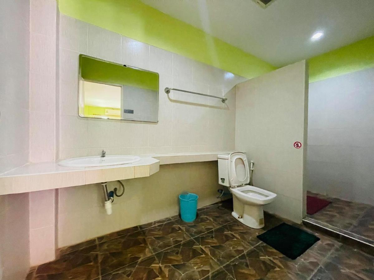 Baan Sri Family Hotel Kabin Buri Exterior photo